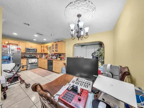 4715 NW 43rd Street Lauderdale Lakes FL 33319