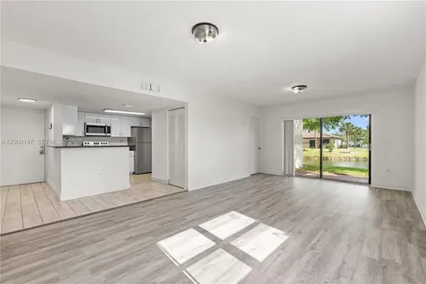 9821 Nob Hill Court Sunrise FL 33351