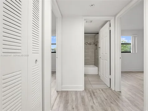 9821 Nob Hill Court Sunrise FL 33351