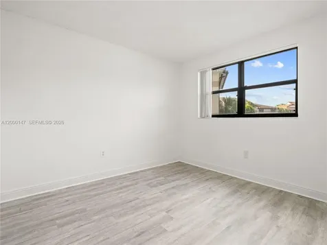 9821 Nob Hill Court Sunrise FL 33351