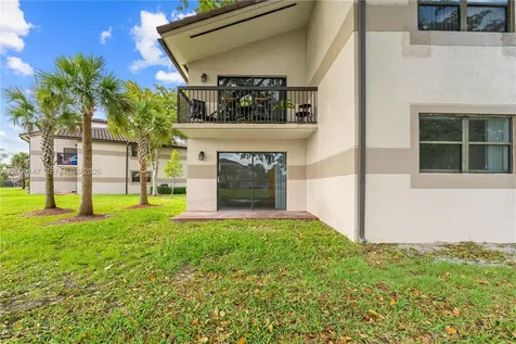 9821 Nob Hill Court Sunrise FL 33351
