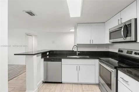 9821 Nob Hill Court Sunrise FL 33351