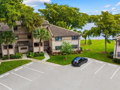 9821 Nob Hill Court Sunrise FL 33351