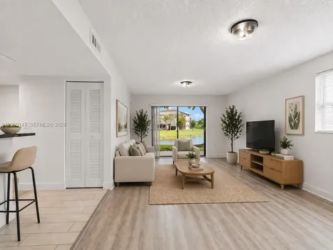 9821 Nob Hill Court Sunrise FL 33351