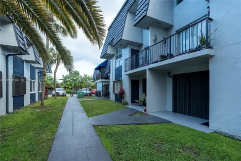 8003 W 6th Avenue Hialeah FL 33014