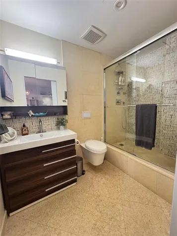 10185 Collins Bal Harbour FL 33154