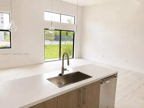 4384 NW 9th Street Plantation FL 33317