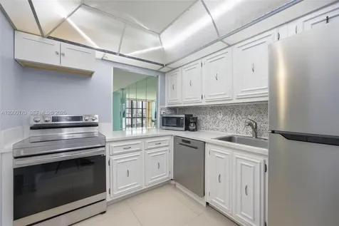 800 Parkview Drive Hallandale Beach FL 33009