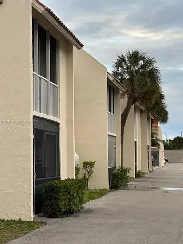 1428 SE 4th Avenue Deerfield Beach FL 33441