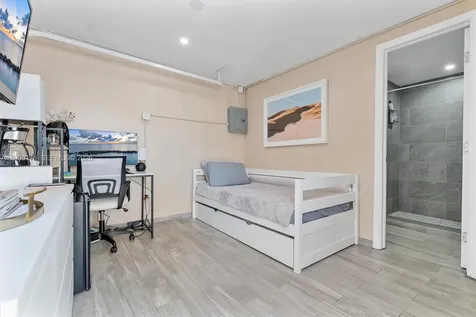 2231 SW 17th Street Miami FL 33145