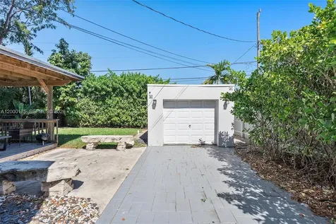 2231 SW 17th Street Miami FL 33145