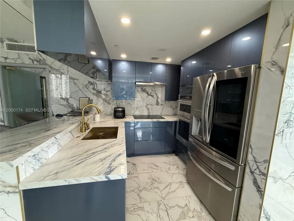 601 NE 23rd Street Miami FL 33137