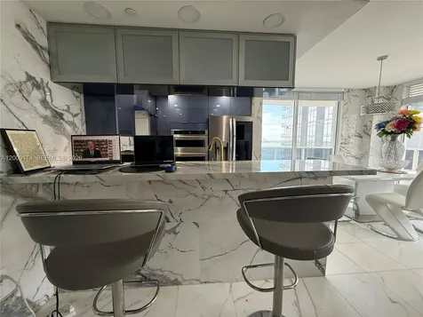 601 NE 23rd Street Miami FL 33137