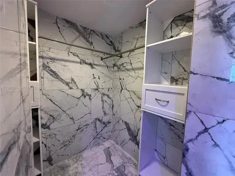 601 NE 23rd Street Miami FL 33137