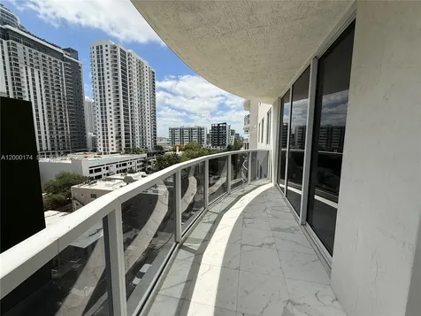 601 NE 23rd Street Miami FL 33137