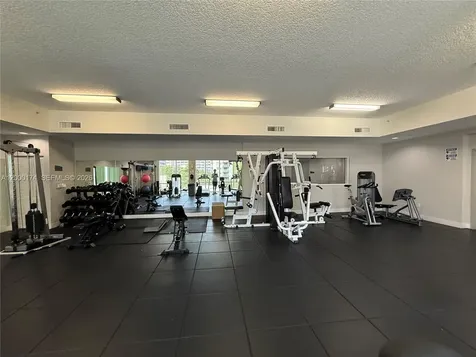 601 NE 23rd Street Miami FL 33137