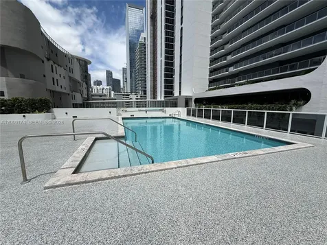 601 NE 23rd Street Miami FL 33137
