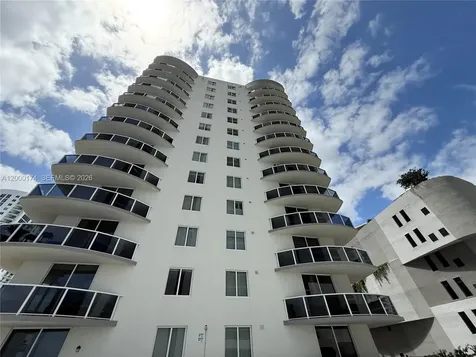 601 NE 23rd Street Miami FL 33137