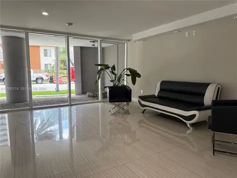 601 NE 23rd Street Miami FL 33137