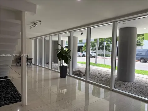 601 NE 23rd Street Miami FL 33137