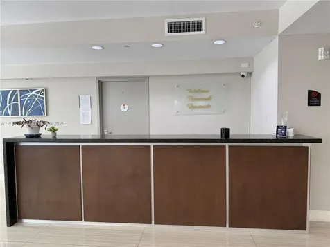 601 NE 23rd Street Miami FL 33137