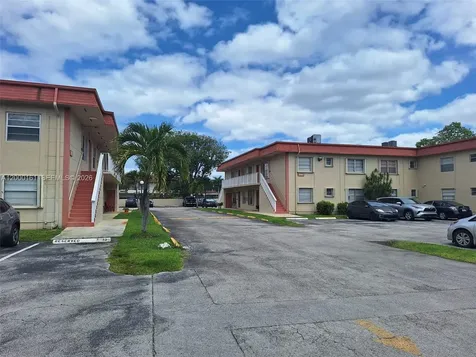 12831 SW 43rd Drive Miami FL 33175