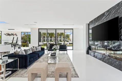 4232 E Tradewinds Avenue Lauderdale By The Sea FL 33308