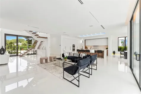 4232 E Tradewinds Avenue Lauderdale By The Sea FL 33308