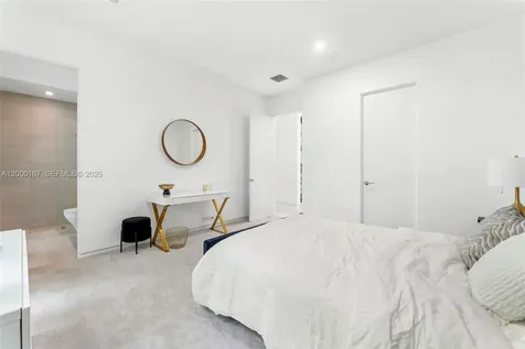 4232 E Tradewinds Avenue Lauderdale By The Sea FL 33308