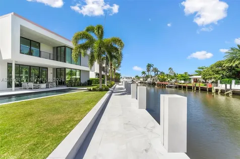 4232 E Tradewinds Avenue Lauderdale By The Sea FL 33308