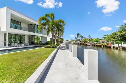 4232 E Tradewinds Avenue Lauderdale By The Sea FL 33308