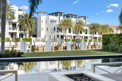 4232 E Tradewinds Avenue Lauderdale By The Sea FL 33308