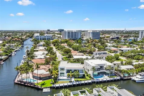 4232 E Tradewinds Avenue Lauderdale By The Sea FL 33308