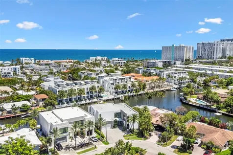 4232 E Tradewinds Avenue Lauderdale By The Sea FL 33308