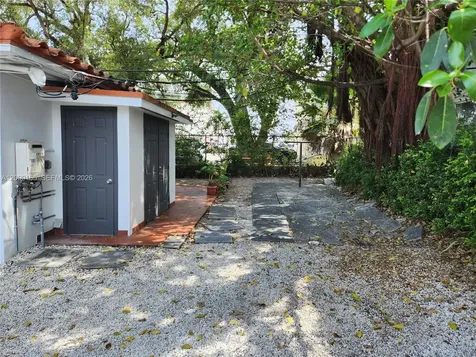 620 SW 6th Avenue Miami FL 33130