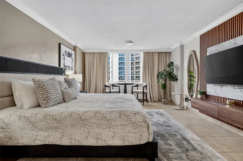 19201 Collins Avenue Sunny Isles Beach FL 33160