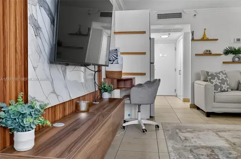 19201 Collins Avenue Sunny Isles Beach FL 33160
