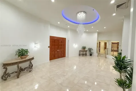 19201 Collins Avenue Sunny Isles Beach FL 33160