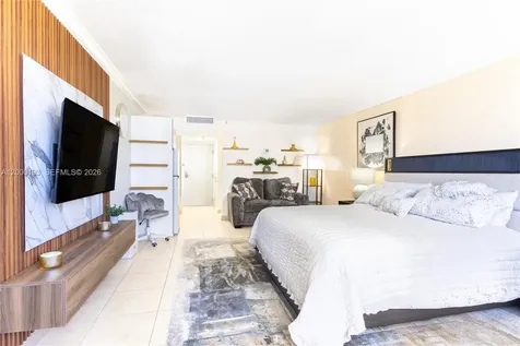 19201 Collins Avenue Sunny Isles Beach FL 33160