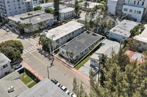 7710 Carlyle Avenue Miami Beach FL 33141