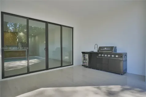 5116 NW 3rd Avenue Miami FL 33127