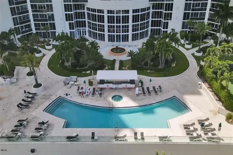 19111 Collins Avenue Sunny Isles Beach FL 33160
