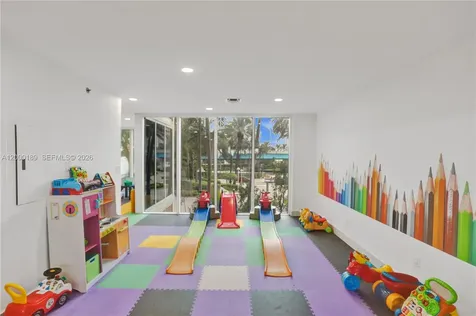 19111 Collins Avenue Sunny Isles Beach FL 33160