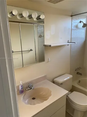 1900 Diana Drive Hallandale Beach FL 33009