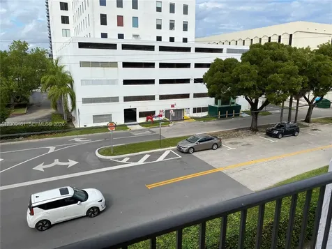 1900 Diana Drive Hallandale Beach FL 33009