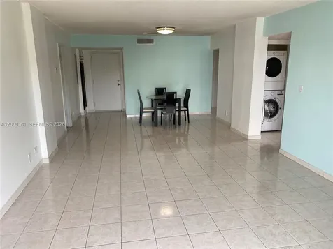 1900 Diana Drive Hallandale Beach FL 33009