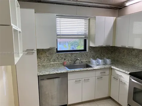 1900 Diana Drive Hallandale Beach FL 33009