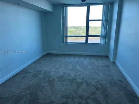 2641 N Flamingo Road Sunrise FL 33323