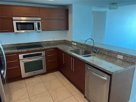 2641 N Flamingo Road Sunrise FL 33323