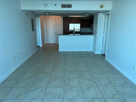 2641 N Flamingo Road Sunrise FL 33323